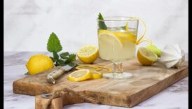 אושר בוקר: יצירת טקס של הנאה ממיץ פירות טריים