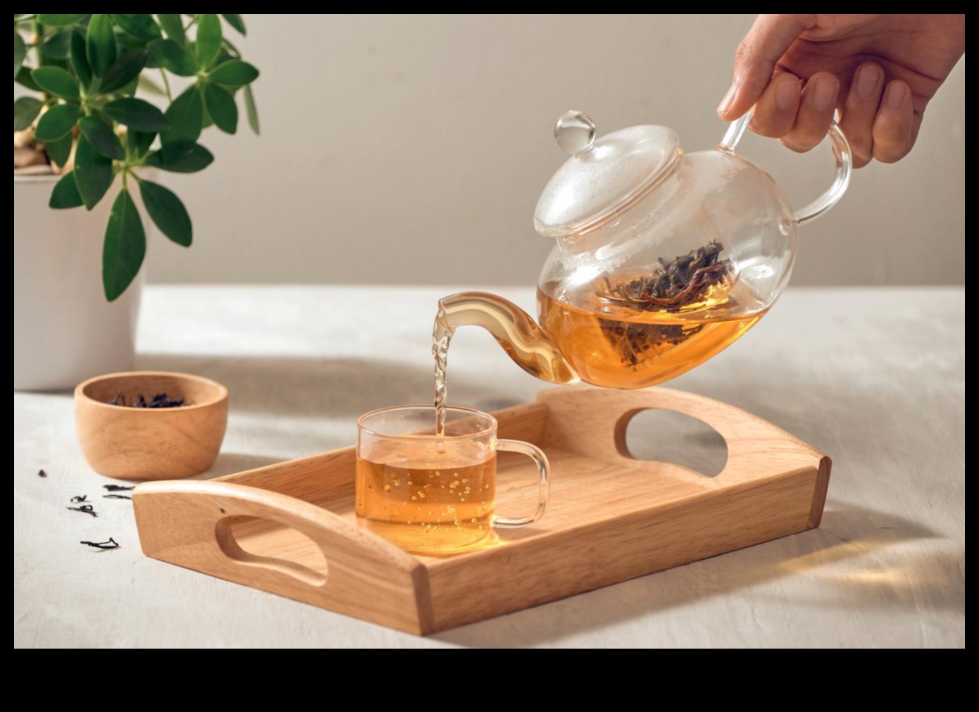 ללגום ולהירגע: יצירת אורח חיים תה מרענן עם תה ירוק קר